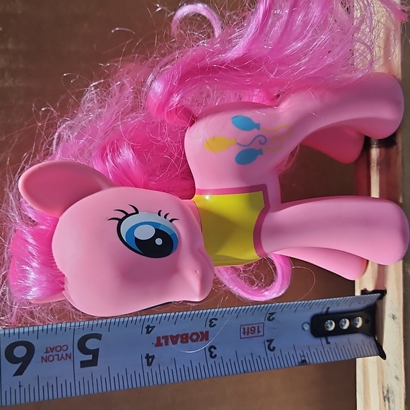 Large My Little Pony G4 Pinkie Pie - Picture 5 of 5